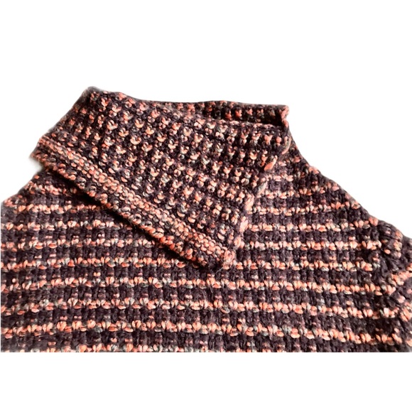 Renee’s NYC Poncho, OS, 10% Alpaca, 10% Wool, Rust/Brown Color - Picture 5 of 11